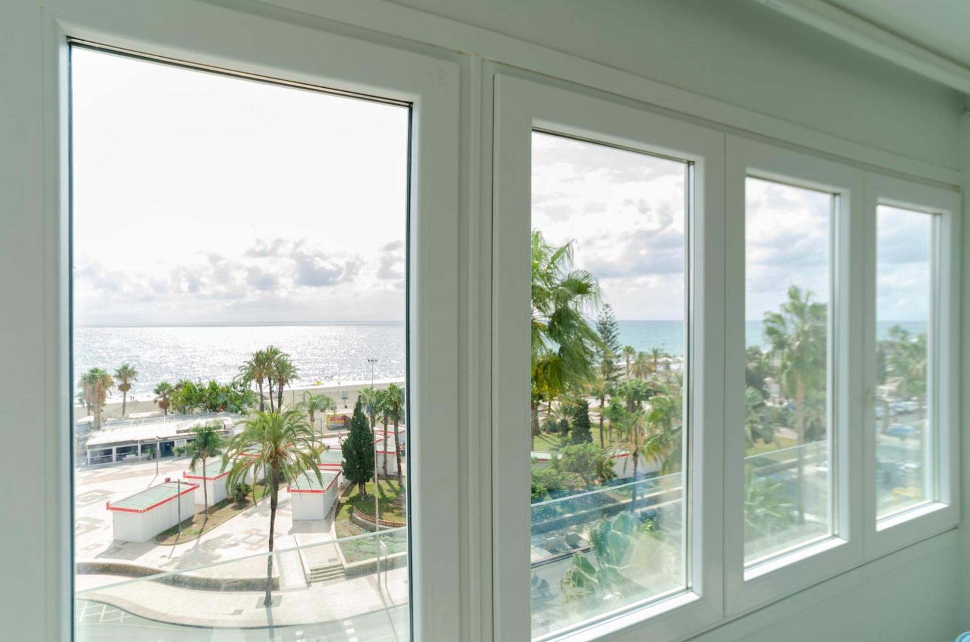 Апартаменти A&C Vistas Al Mar Luxury Торре-дель-Мар Екстер'єр фото
